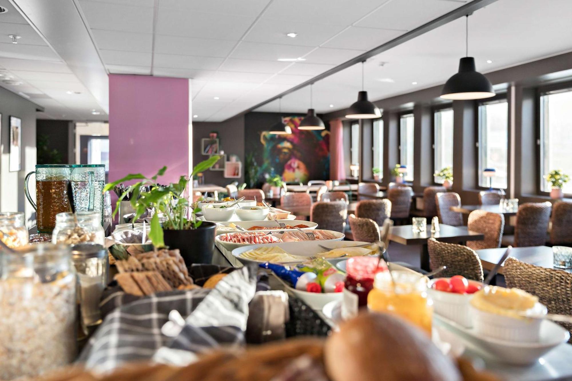 Aiden By Best Western Stockholm Solna Exterior photo